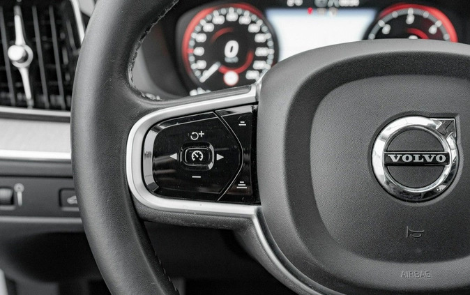 Volvo XC 60 cena 119850 przebieg: 210829, rok produkcji 2018 z Brzesko małe 742
